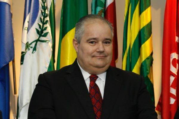 Secretário especial da Cultura deixa cargo e diz que governo tenta impor censura